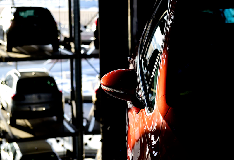 Illustration for article titled VW's 200-Foot Tower Of Cars Must Be Seen To Be Believed